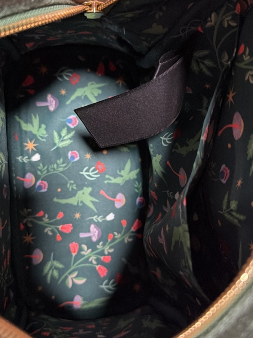 Loungefly Peter Pan Tinker Bell Exclusive Floral Mini Backpack - Picture 5 of 6
